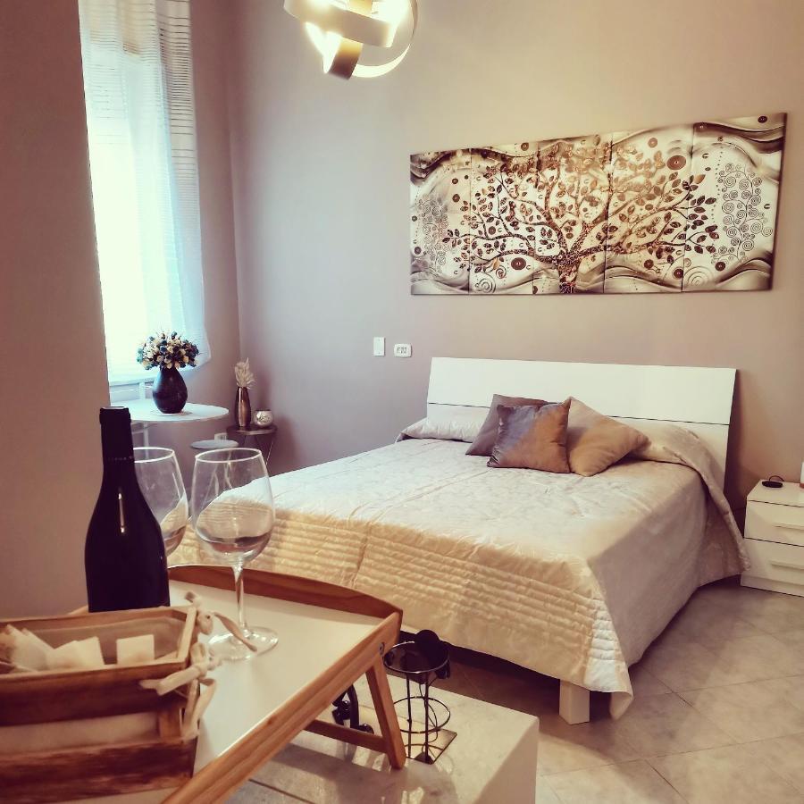 Dale Rooms Неаполь Экстерьер фото